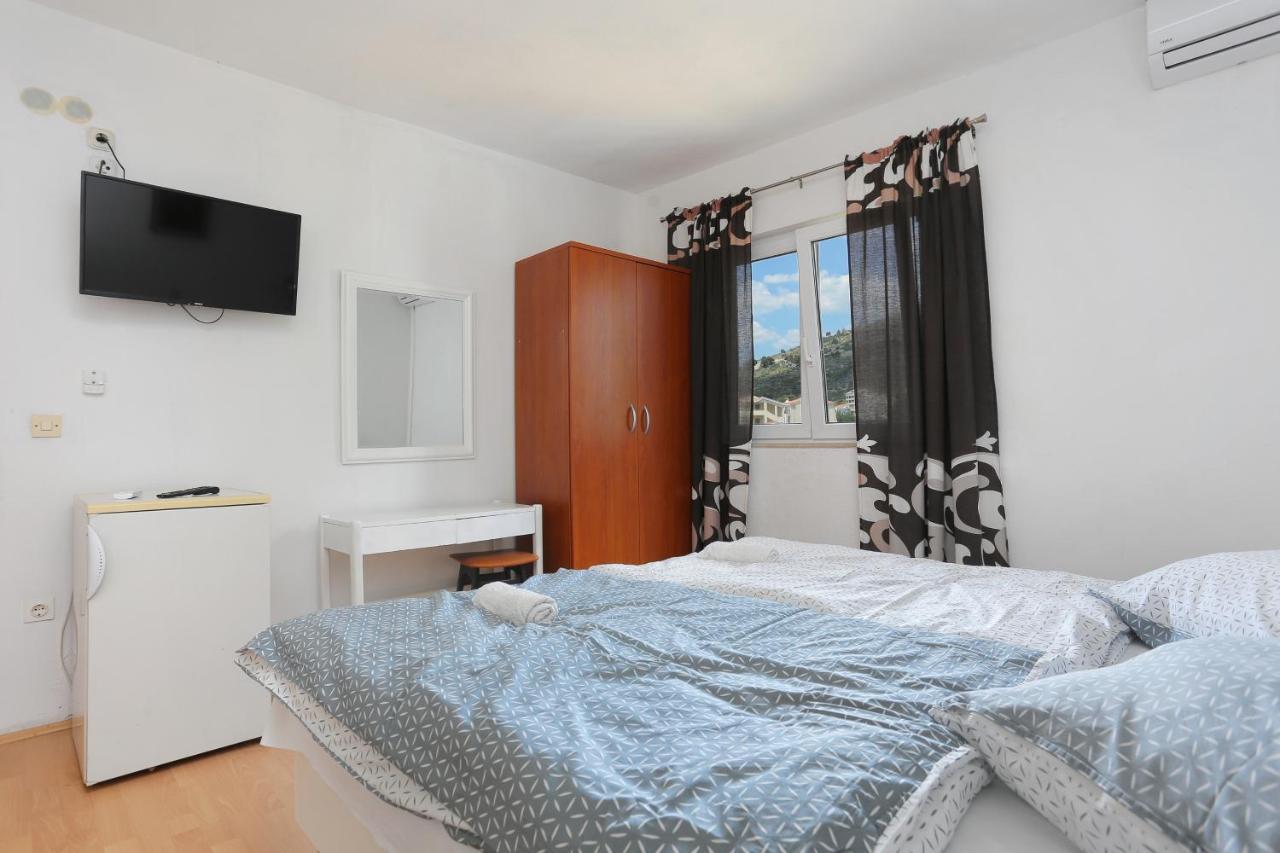 Apartment Tucepi 2676B Экстерьер фото