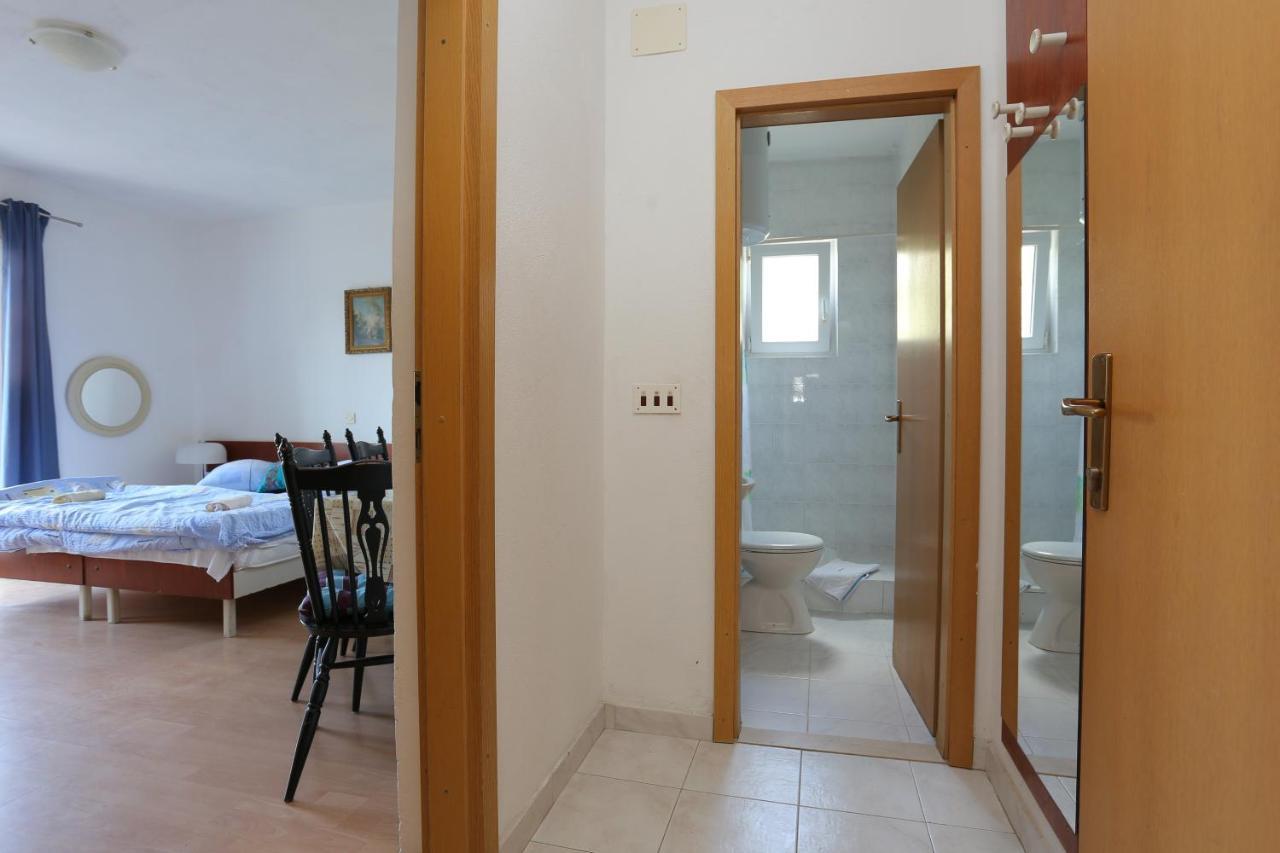 Apartment Tucepi 2676B Экстерьер фото